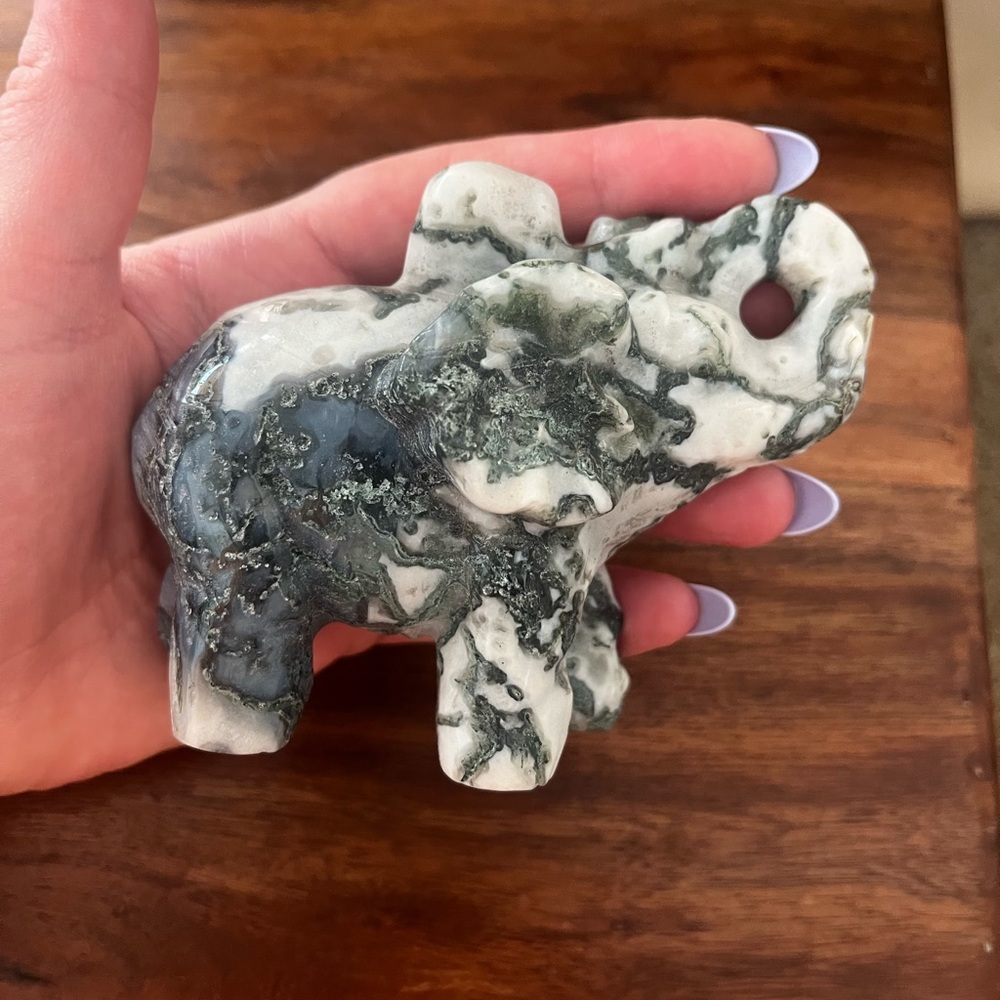 Moss Agate Elephant Crystal